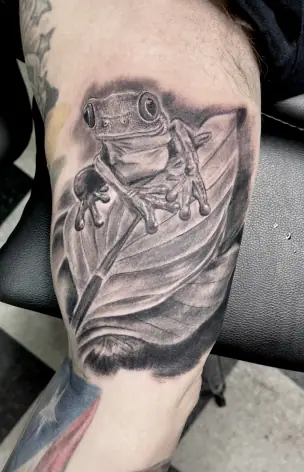 Black & Grey – Realism tattoo by Bruno Freitas
