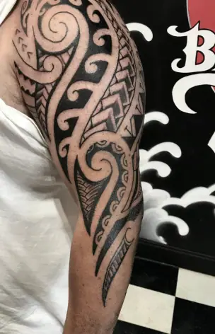Tribal tattoo by Bruno Freitas